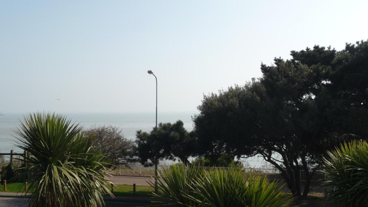 Esplanade Hotel Clacton-on-Sea Buitenkant foto